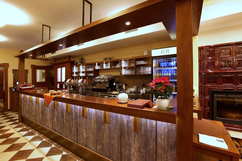 Bar_v_restauraci